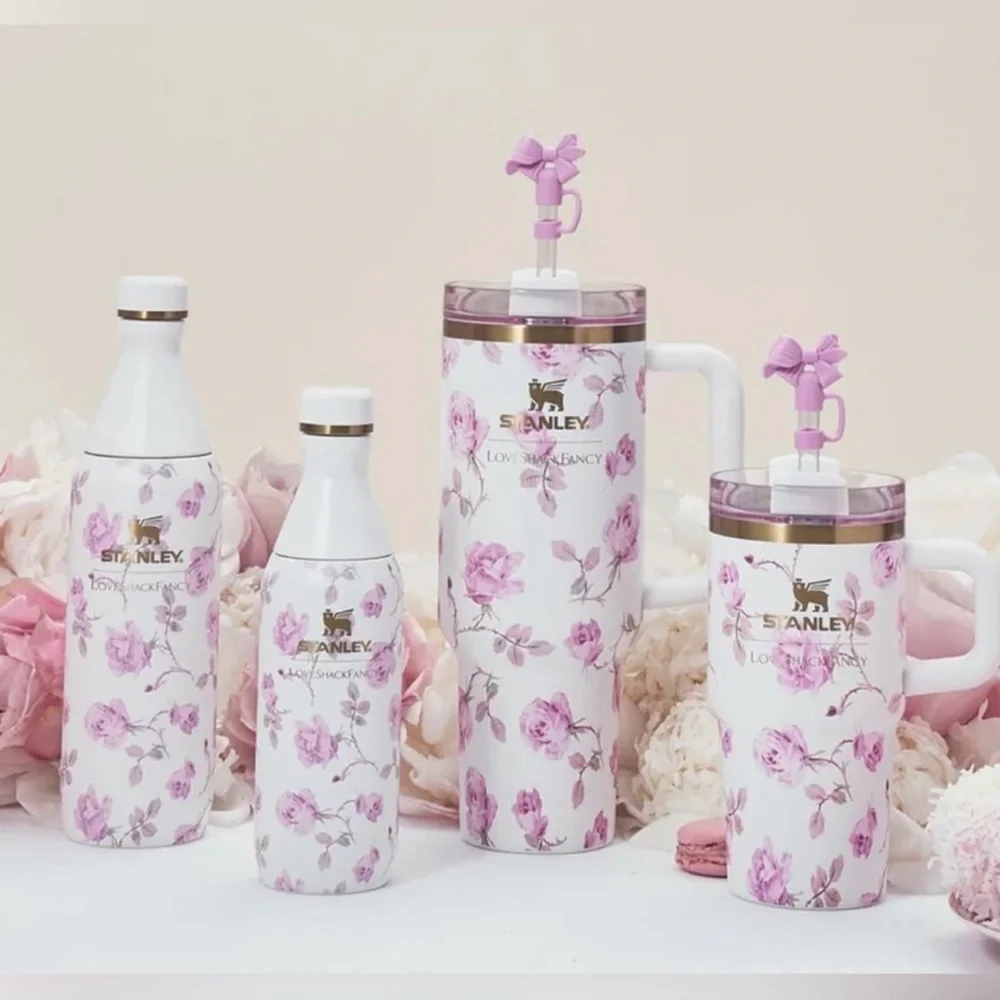 🎀 STANLEY x LoveShackFancy Quencher 40oz  Ribbon Rosa new in box bow straw - Picture 3 of 7